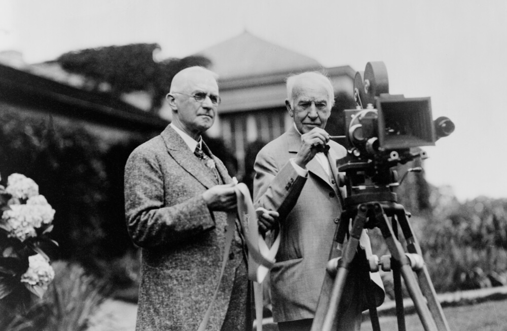 1891 Thomas Edison patents motion picture camera