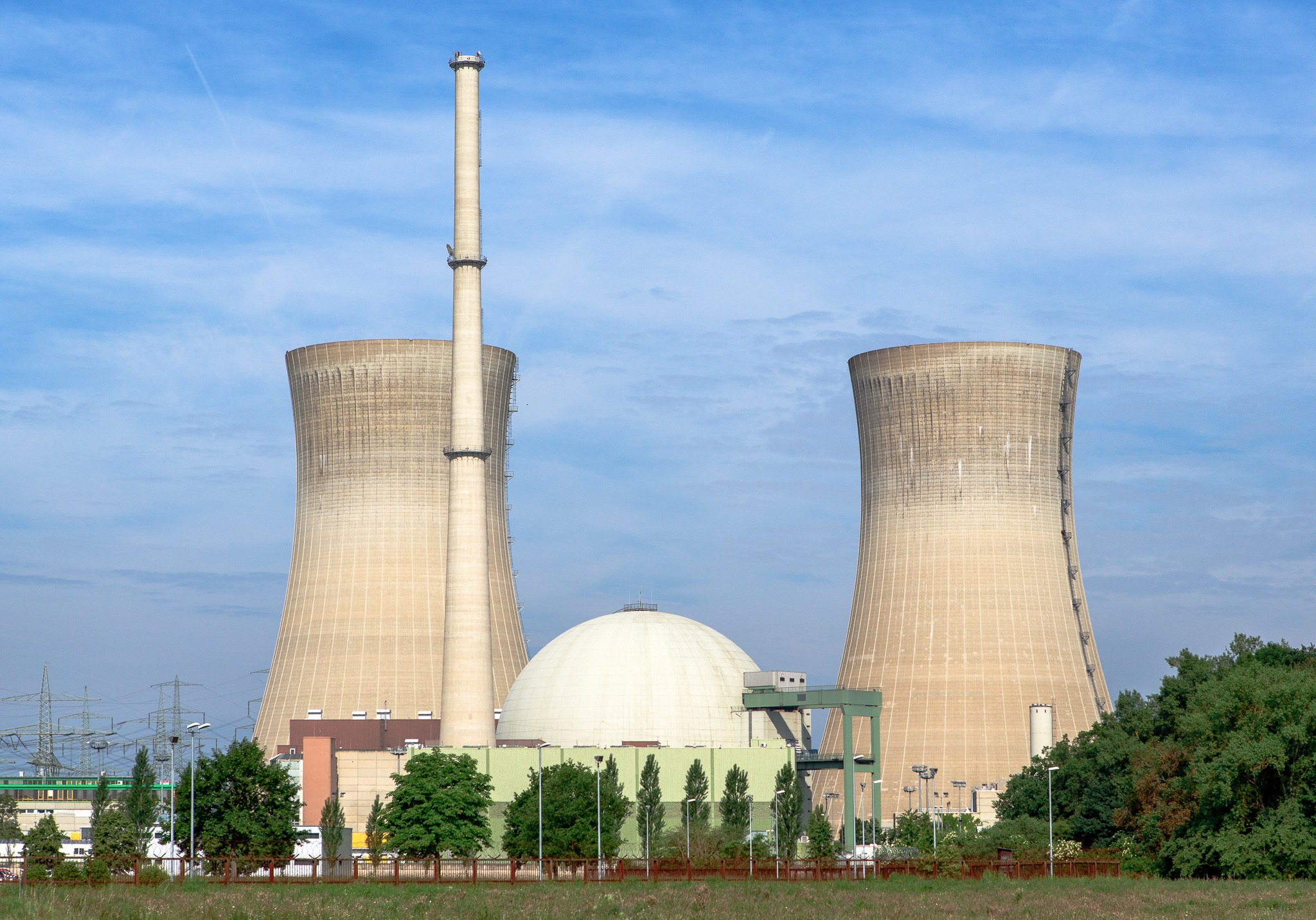 1st Full Scale Nuclear Power Plant