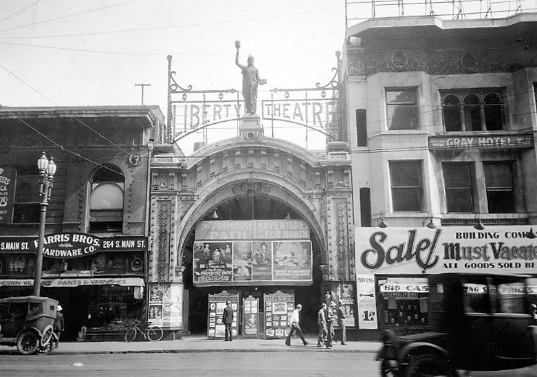 The Electric Theater (America’s First Full-Time Movie Theater) Opens in California