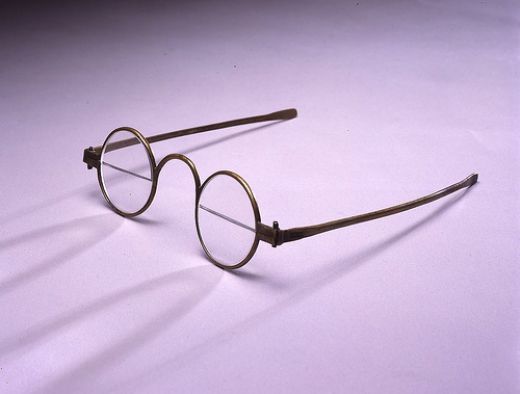 Benjamin Franklin Invents Bifocals