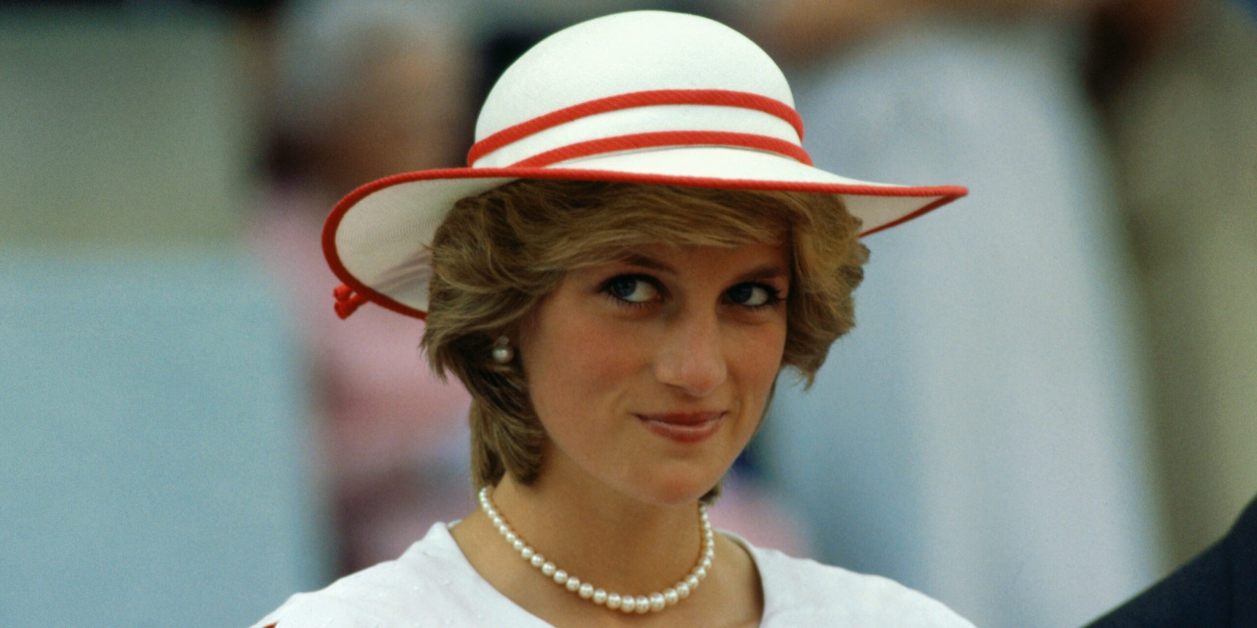 1997- Princess Diana dies