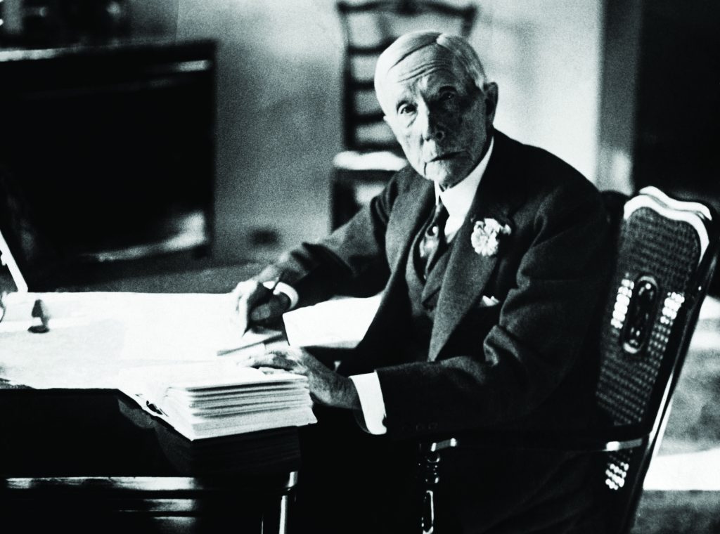 1916- John D Rockefeller becomes the first American billionaire