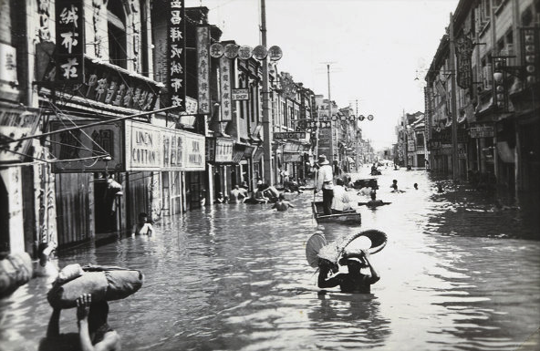 1887-Yellow River floods in China
