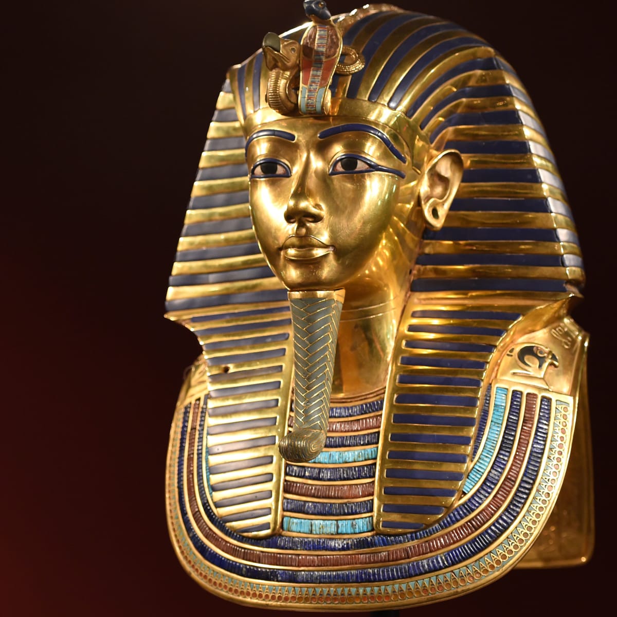 1922- Pharaoh Tutankhamun is discovered
