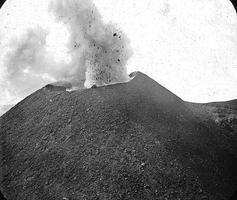 November 12, 1867 – An Eruption of Mount Vesuvius